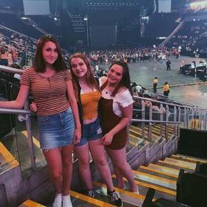 Meet your Posher, Brooke